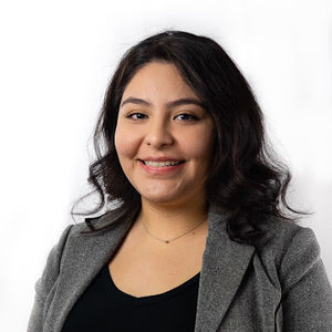 Meet your Posher, Yessica